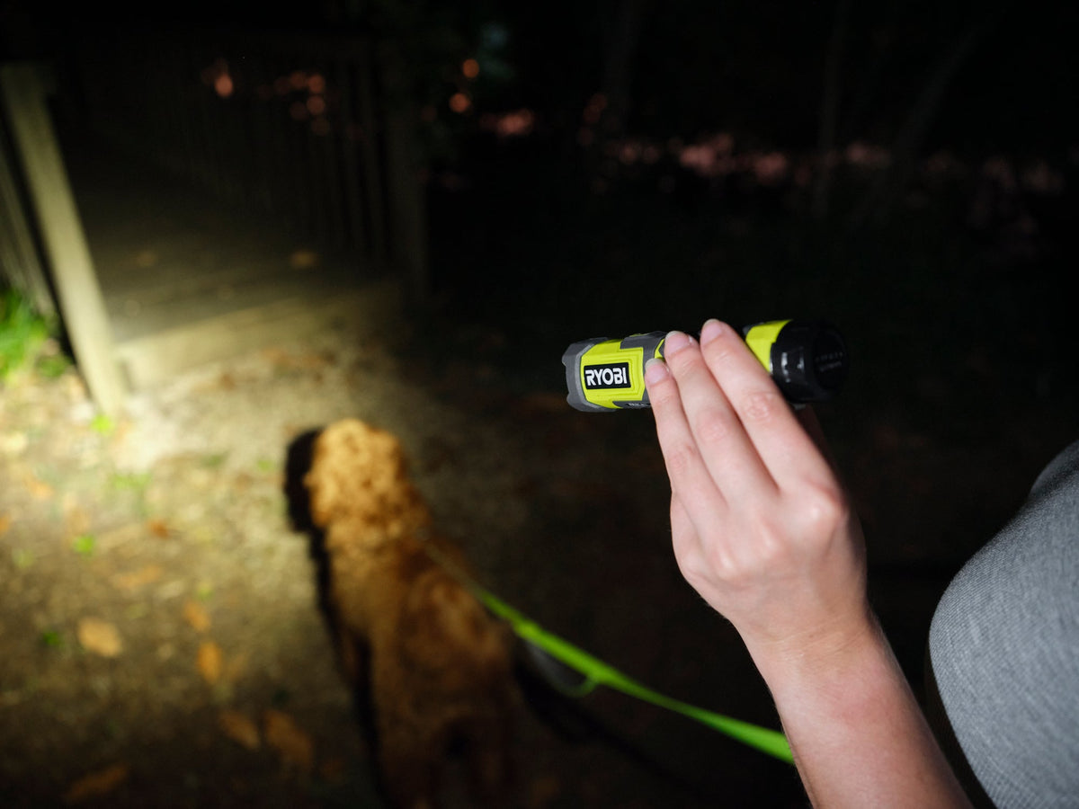 USB LITHIUM COMPACT LED FLASHLIGHT KIT Image 9