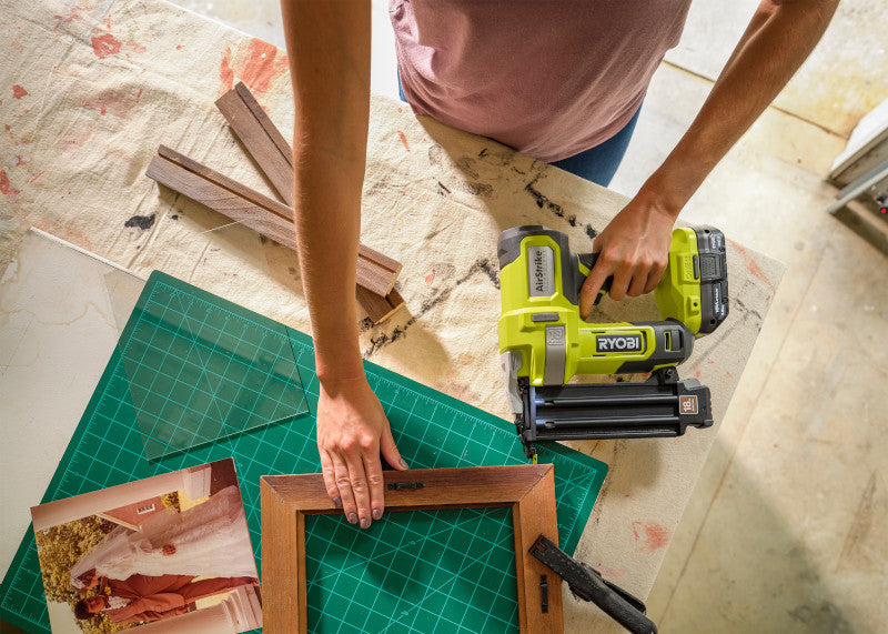 18V ONE+ AIRSTRIKE 18GA BRAD NAILER Image 8