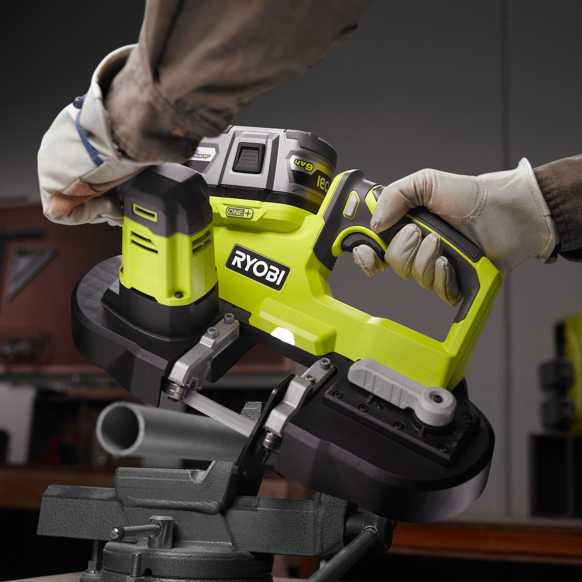 18V ONE+ 2-1/2" Compact BAND SAW Image 4